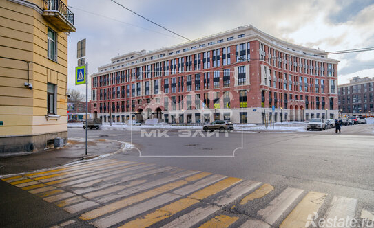 Продажа 4-комн квартиры на вторичном рынке Миргородская улица,  д. 1 с1