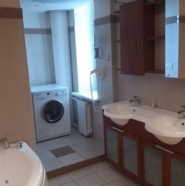 Аренда 3-комн квартиры на вторичном рынке Оршанская улица,  д. 13