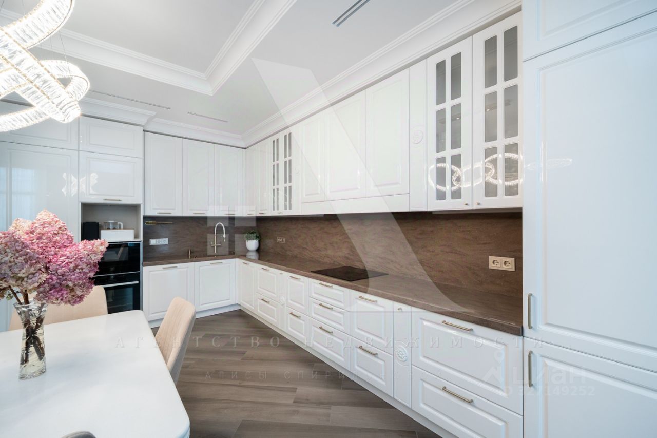 Продажа 4-комн квартиры на вторичном рынке Мытная улица, 7с2