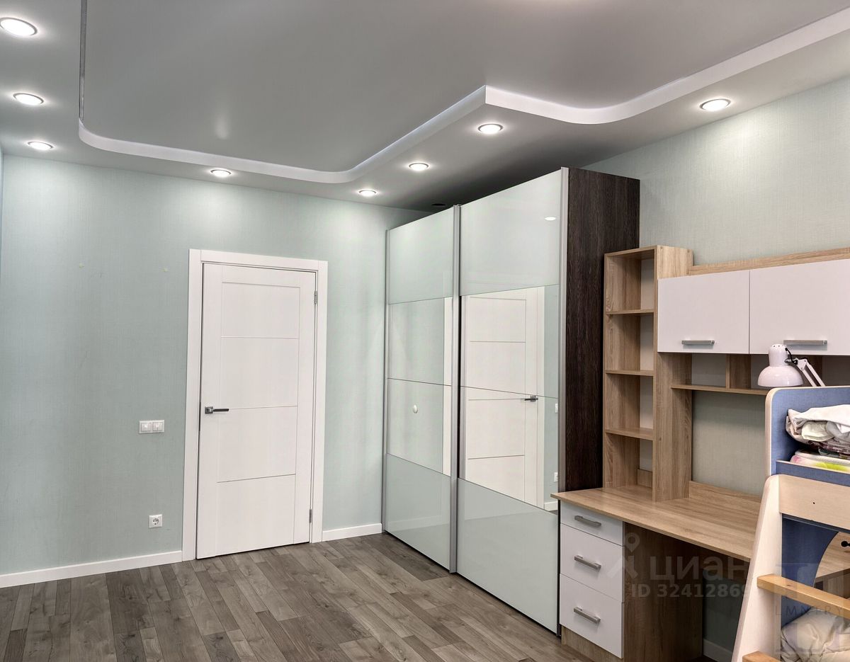 Продажа 2-комн квартиры на вторичном рынке проспект Маршала Блюхера, 9к2