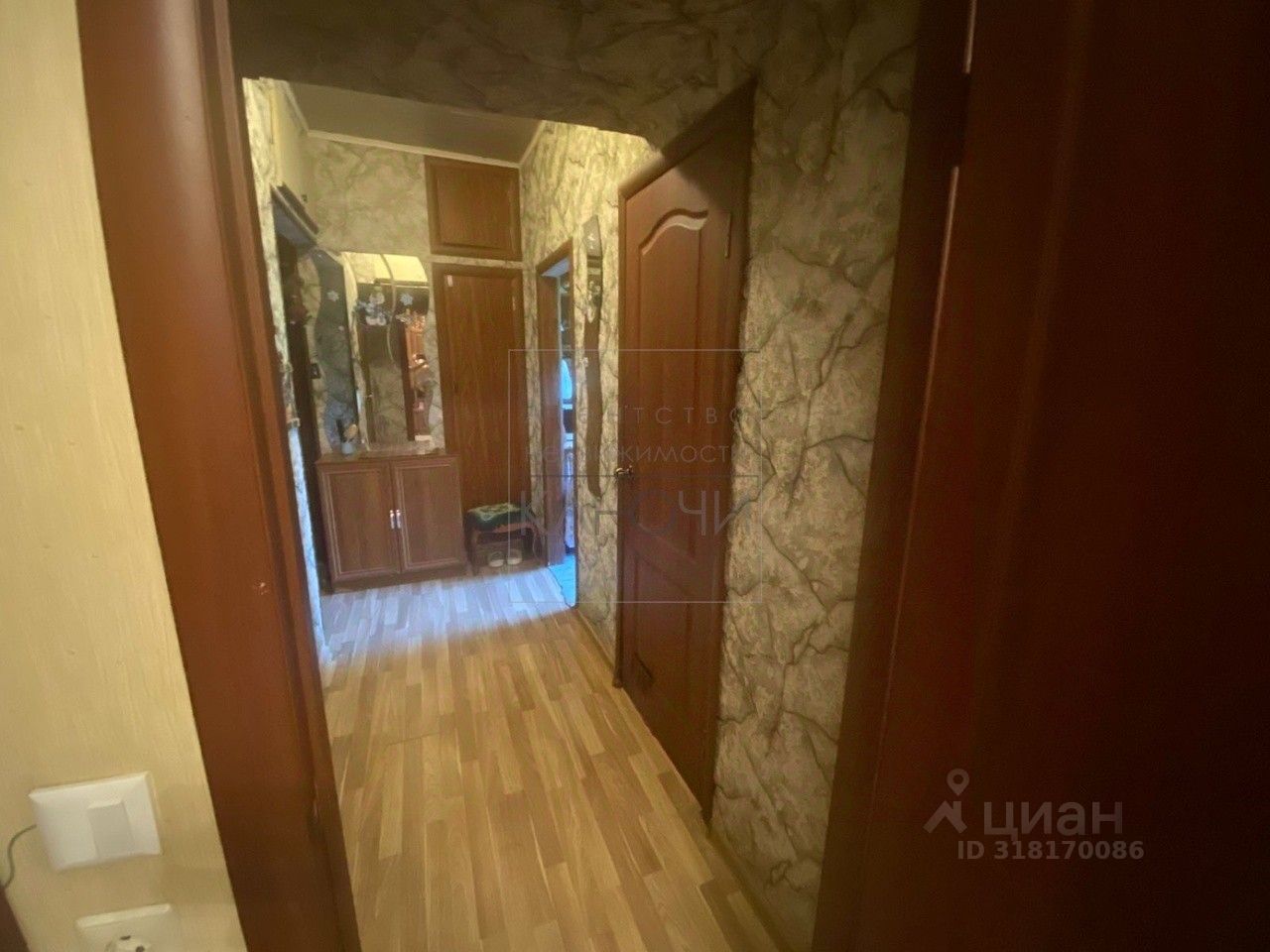 Продажа 2-комн квартиры на вторичном рынке улица Маршала Малиновского, 5