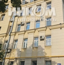 Продажа 4-комн квартиры на вторичном рынке ул Казакова,  д. 3