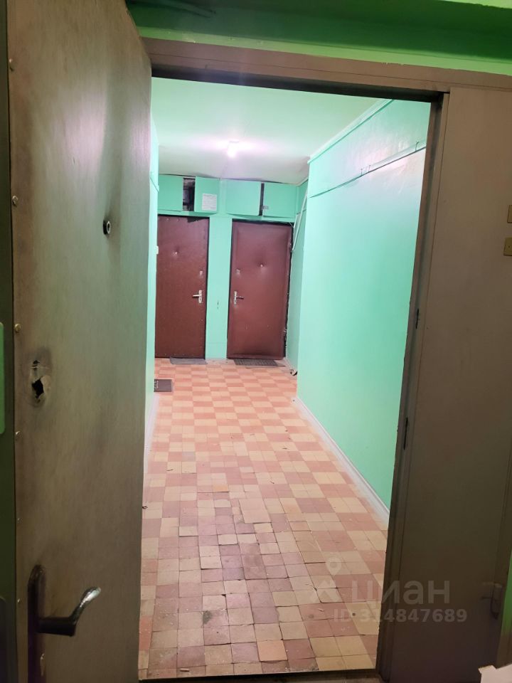 Продажа 2-комн квартиры на вторичном рынке проезд Шокальского, 23