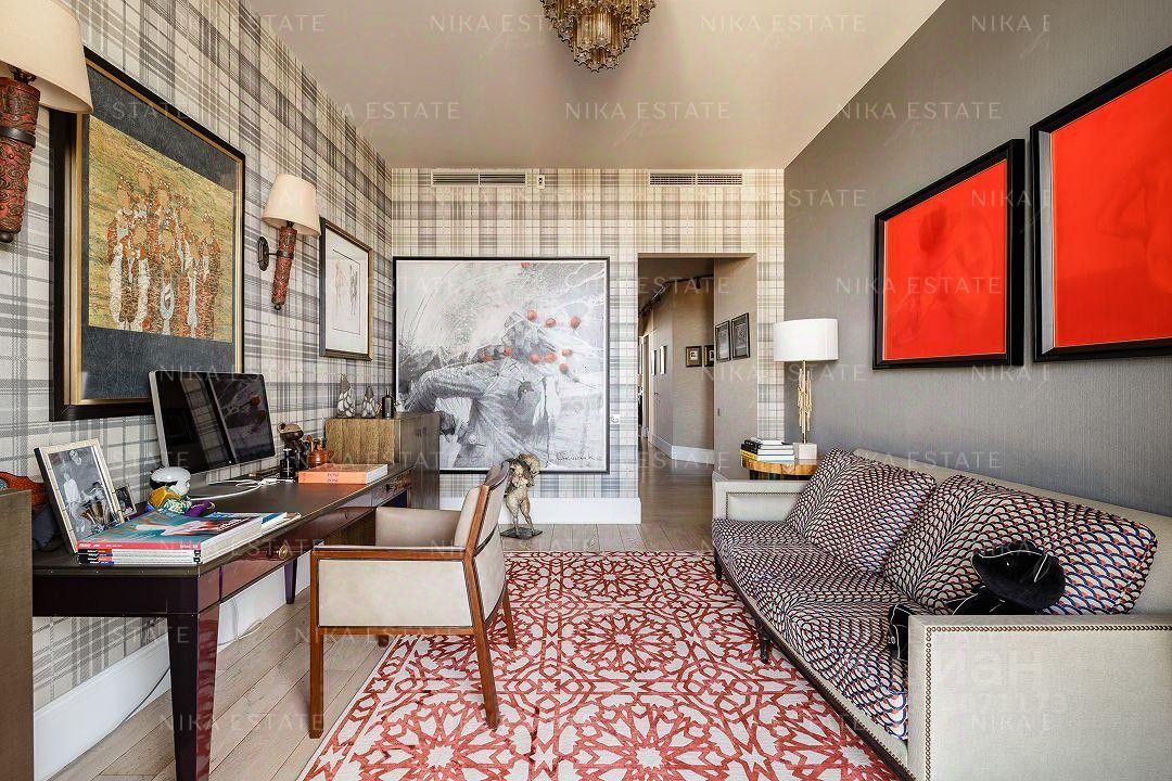 Продажа 4-комн квартиры на вторичном рынке Казарменный переулок, 3