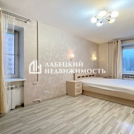 Продажа 2-комн квартиры на вторичном рынке Просвещения пр-кт,  д. 75