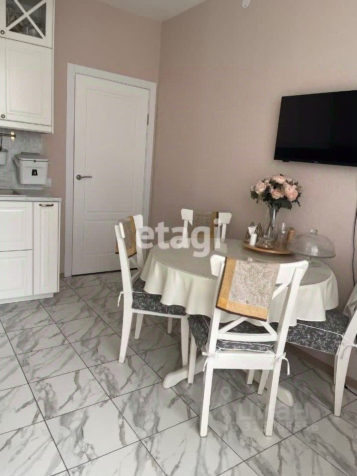 Продажа 2-комн квартиры на вторичном рынке Петергофское шоссе, 86к3