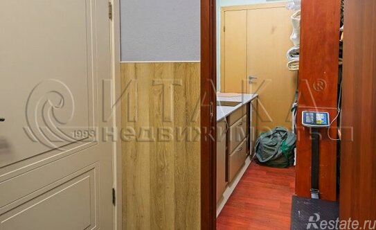 Продажа 5-комн квартиры на вторичном рынке Невский пр-кт,  д. 22-24