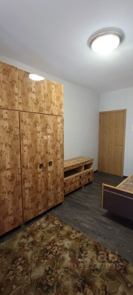 Продажа 2-комн квартиры на вторичном рынке Ангарская улица, 17