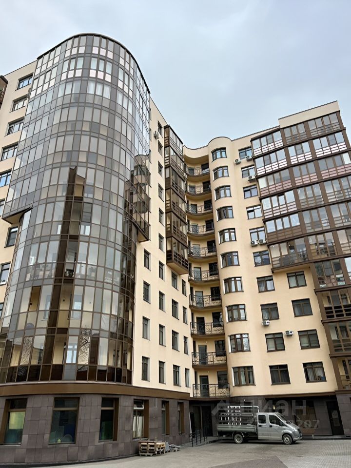 Продажа 2-комн квартиры на вторичном рынке улица Черняховского, 25