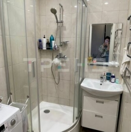 Продажа 1-комн квартиры на вторичном рынке Шпалерная улица,  д. 3