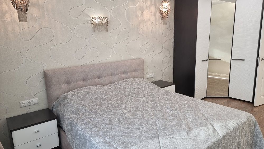 Аренда 2-комн квартиры на вторичном рынке улица Александры Монаховой, 101