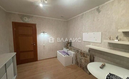 Продажа 2-комн квартиры на вторичном рынке Выборг, улица Сухова,  д. 12