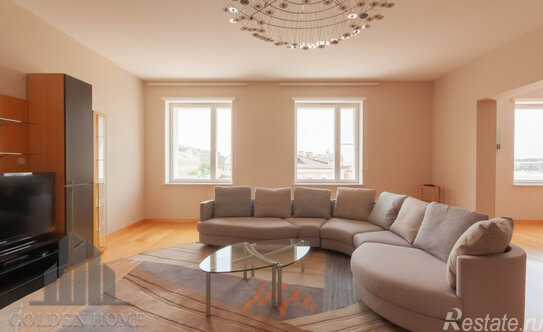 Аренда 4-комн квартиры на вторичном рынке Воскресенская набережная,  д. 12