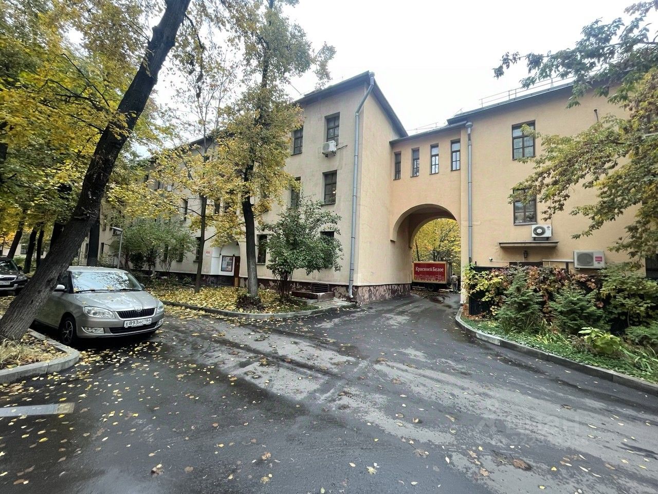 Продажа 2-комн квартиры на вторичном рынке Русаковская улица, 7С3