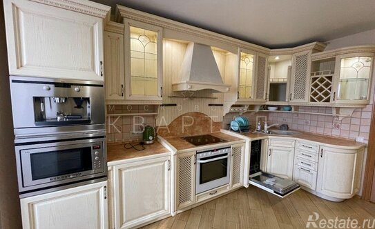 Продажа 3-комн квартиры на вторичном рынке улица Дмитрия Ульянова