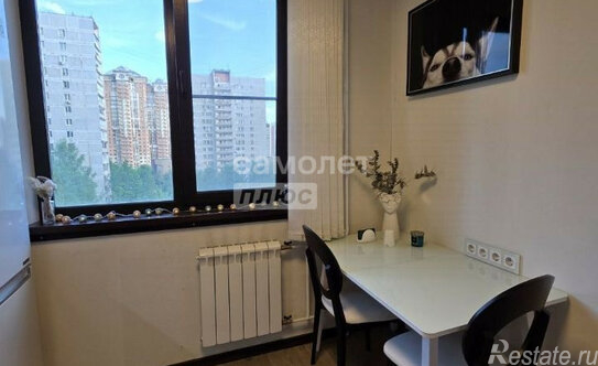 Продажа 2-комн квартиры на вторичном рынке Баковка, бульвар Маршала Крылова,  д. 6