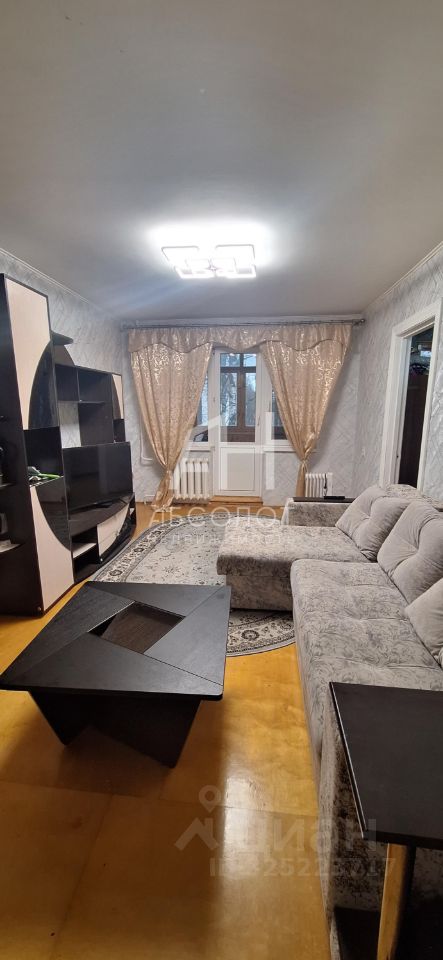 Продажа 3-комн квартиры на вторичном рынке Сергиев Посад, улица Дружбы, 4
