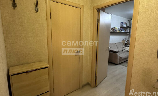 Продажа 1-комн квартиры на вторичном рынке ул Верхние Поля,  д. 6