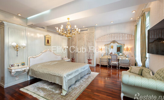 Продажа 5-комн квартиры на вторичном рынке пр-кт Динамо,  д. 12