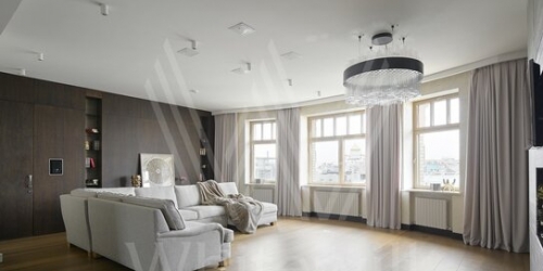 4-комн квартира Хилков пер,  д. 1