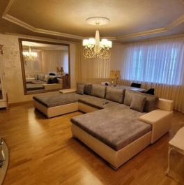 Продажа 4-комн квартиры на вторичном рынке Последний переулок,  д. 14