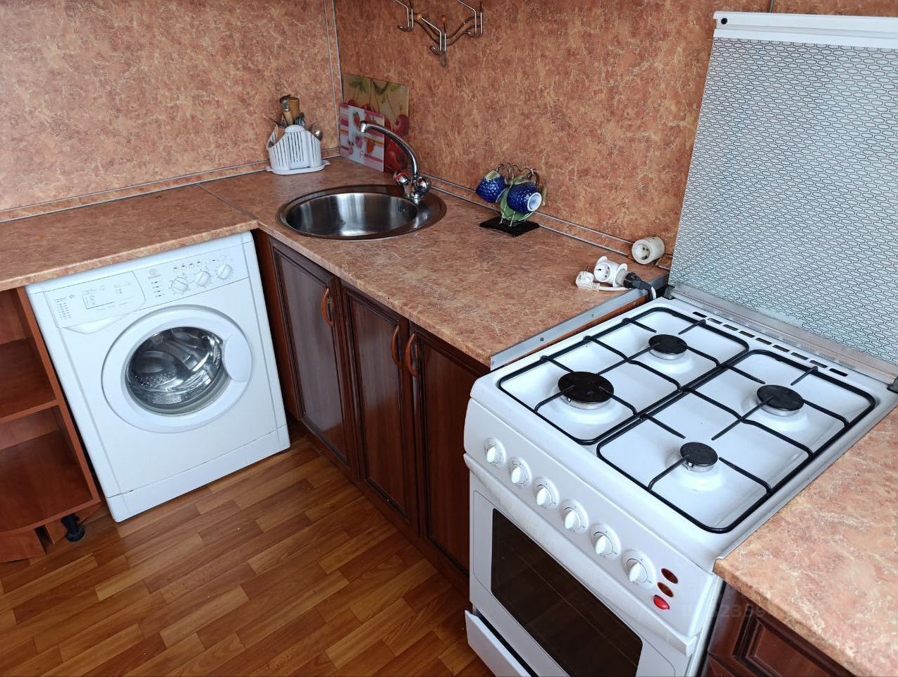 Продажа 2-комн квартиры на вторичном рынке Гатчина, улица Рощинская, 15