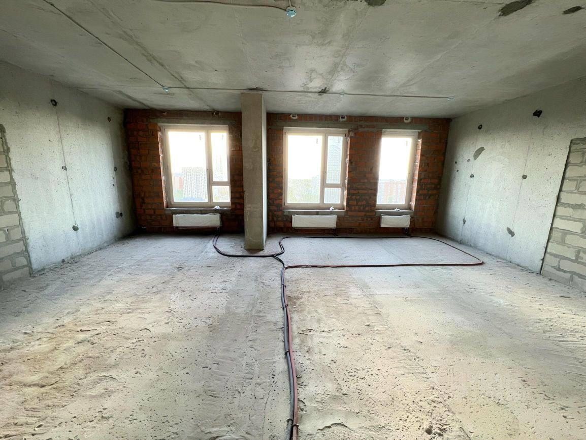 Продажа 2-комн квартиры на вторичном рынке бульвар Генерала Карбышева, 11