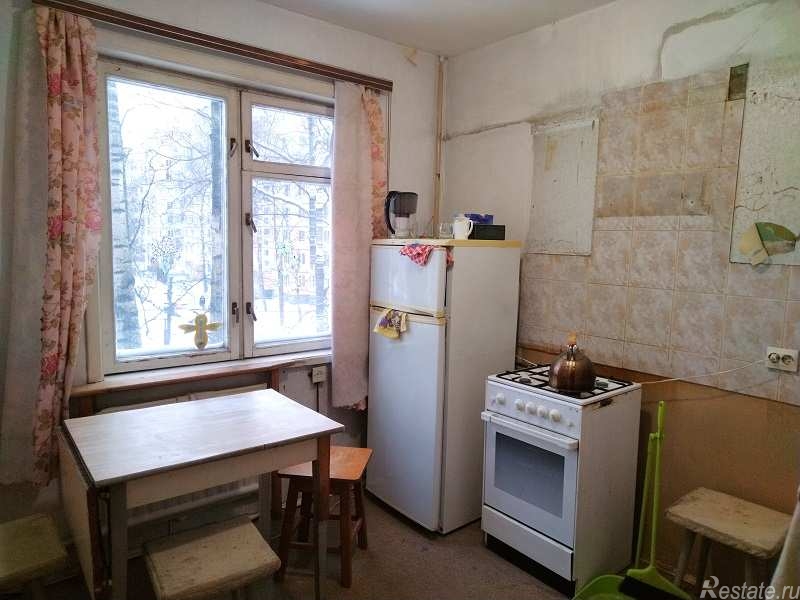 Продажа 2-комн квартиры на вторичном рынке Стасовой ул,  д. 5