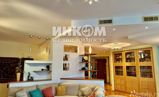 Продажа 4-комн квартиры на вторичном рынке улица Крылатские Холмы,  д. 47