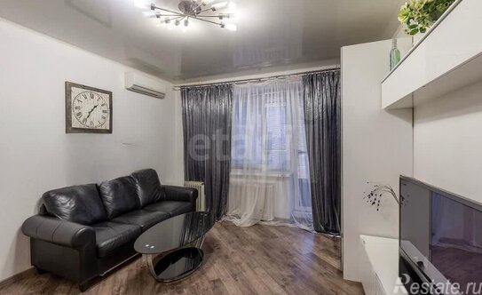 Продажа 1-комн квартиры на вторичном рынке Брянская улица,  д. 12