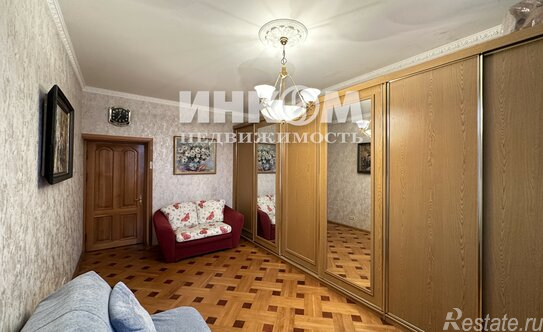 Продажа 3-комн квартиры на вторичном рынке улица Барклая,  д. 17