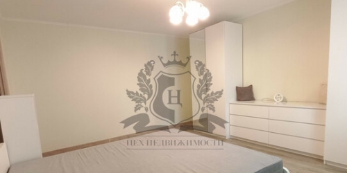 2-комн квартира ул Коммуны,  д. 28,  к. 3