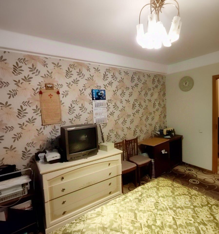 Продажа 3-комн квартиры на вторичном рынке проспект Наставников, 47К2