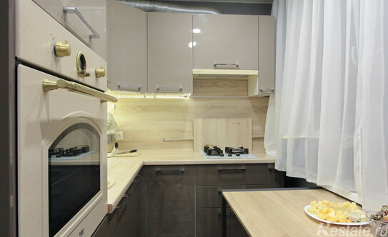 Продажа 2-комн квартиры на вторичном рынке Петра Смородина ул,  д. 4