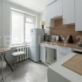 Продажа 1-комн квартиры на вторичном рынке Народного ополчения пр-кт,  д. 129