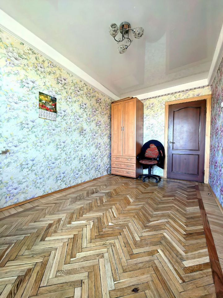 Продажа 3-комн квартиры на вторичном рынке улица Маршала Тухачевского, 9