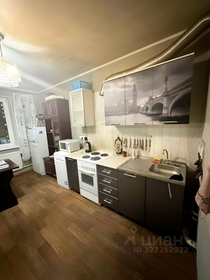 Продажа 1-комн квартиры на вторичном рынке Богатырский проспект, 41К1