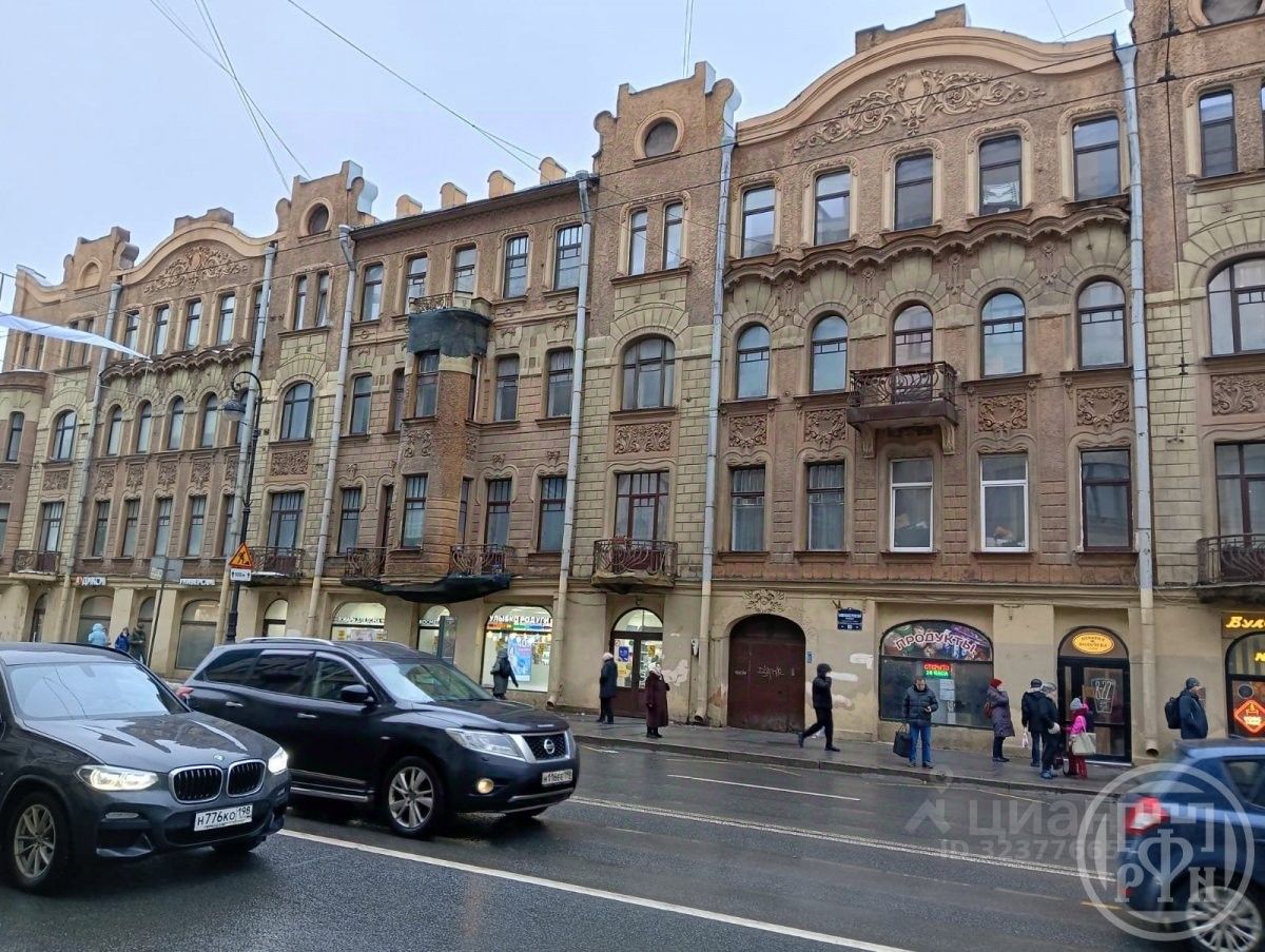 Продажа 5-комн квартиры на вторичном рынке Каменноостровский проспект, 50