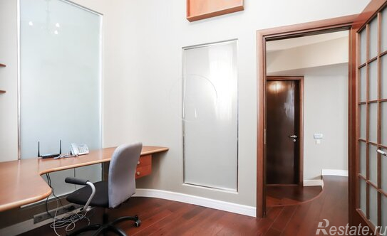 Аренда 7-комн квартиры на вторичном рынке Рыбников переулок,  д. 2