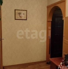 Продажа 2-комн квартиры на вторичном рынке Испытателей пр-кт,  д. 31,  к. 1