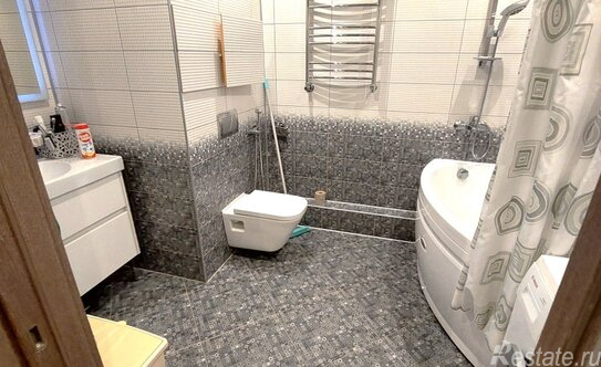 Продажа 2-комн квартиры на вторичном рынке Колтуши, ул Верхняя,  д. 5,  к. 1