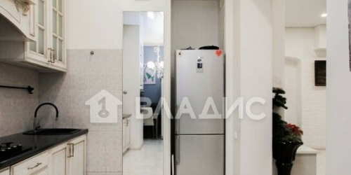 3-комн квартира Кирочная улица,  д. 47