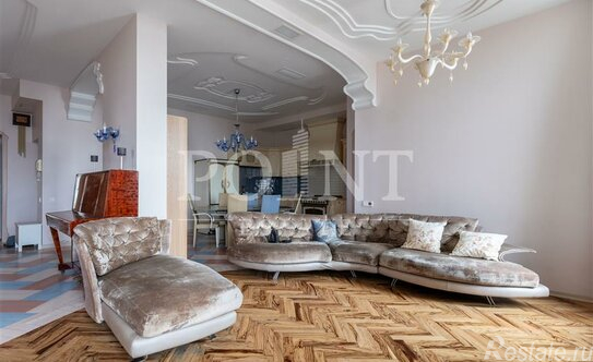 Продажа 4-комн квартиры на вторичном рынке Чапаевский пер,  д. 3