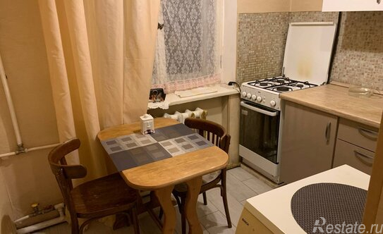 Продажа 2-комн квартиры на вторичном рынке Ленинградская улица,  д. 58