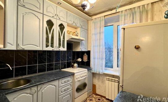 Продажа 1-комн квартиры на вторичном рынке Петергоф г, Братьев Горкушенко ул,  д. 1