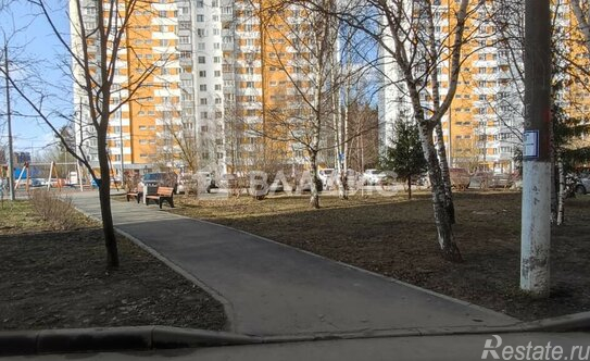 Продажа 2-комн квартиры на вторичном рынке улица Дмитрия Рябинкина,  д. 4к1