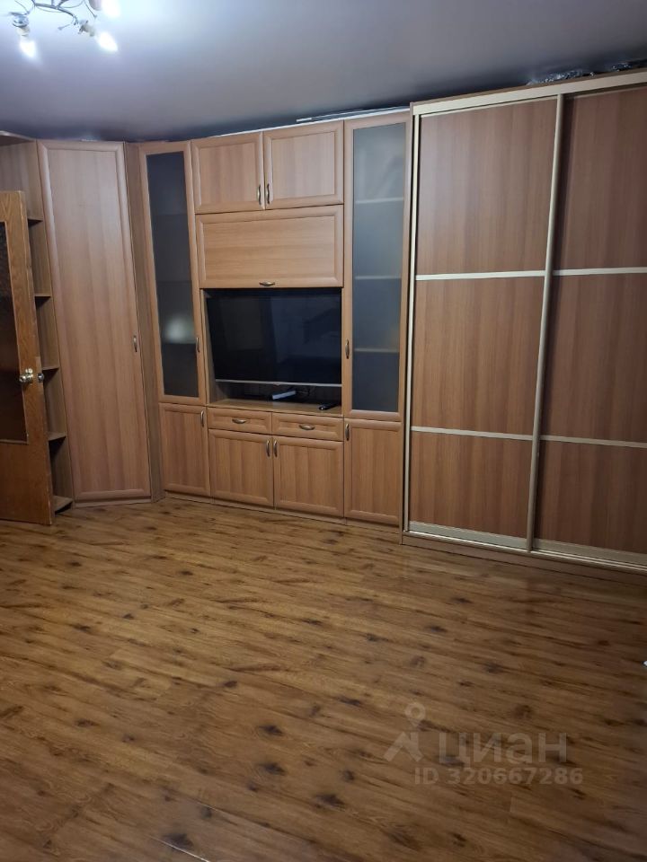 Продажа 2-комн квартиры на вторичном рынке пос. Новый Городок, 40