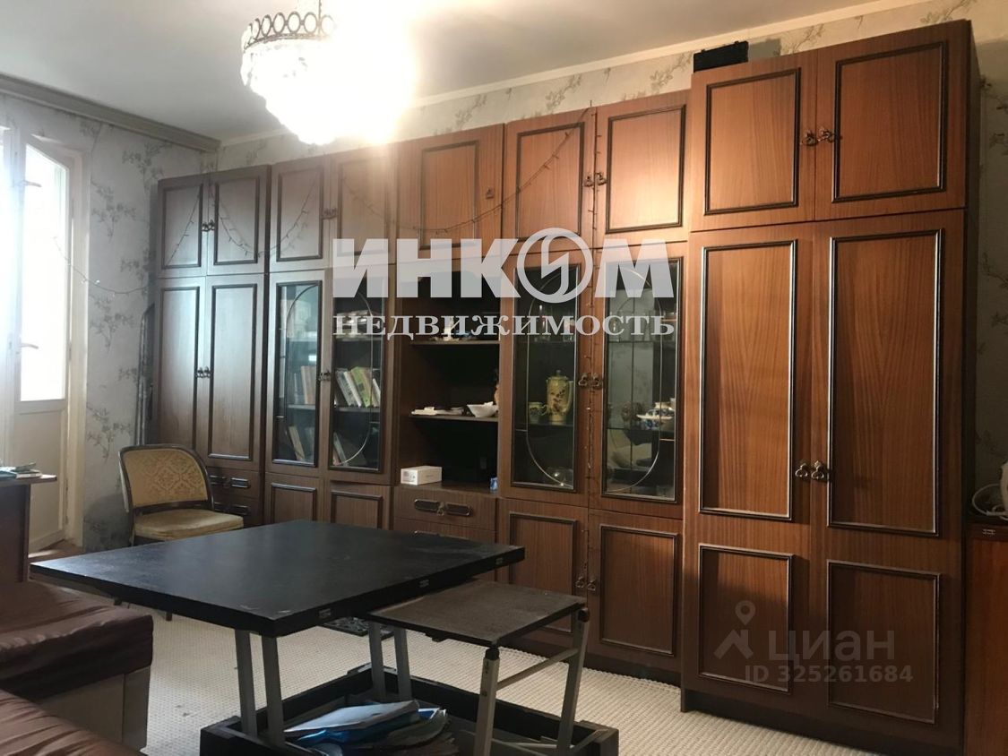 Продажа 2-комн квартиры на вторичном рынке улица Декабристов, 28К2