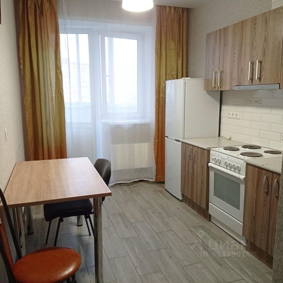 Аренда 2-комн квартиры на вторичном рынке улица Харлампиева, 48к2