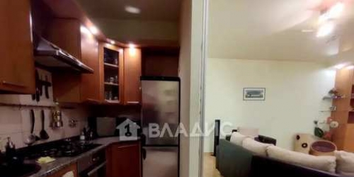 3-комн квартира Старо-Петергофский пр-кт.,  д. 15